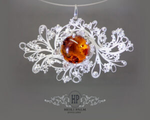 Glacies Filigra - Filigraan ripats kaelavõruga (laiem)