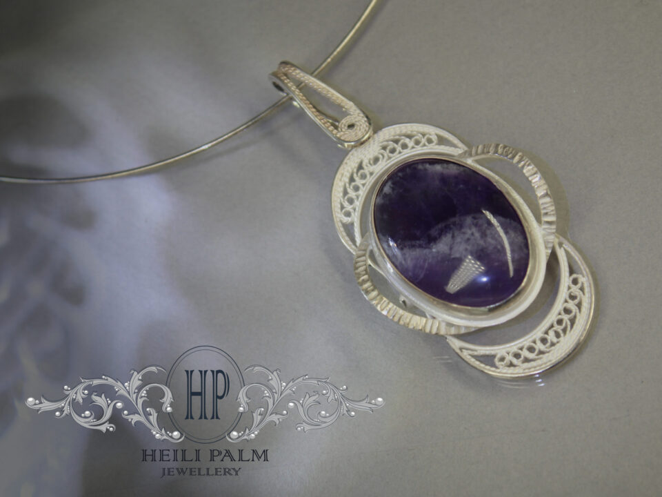 True Self - Filigraan ripats kaelavõruga