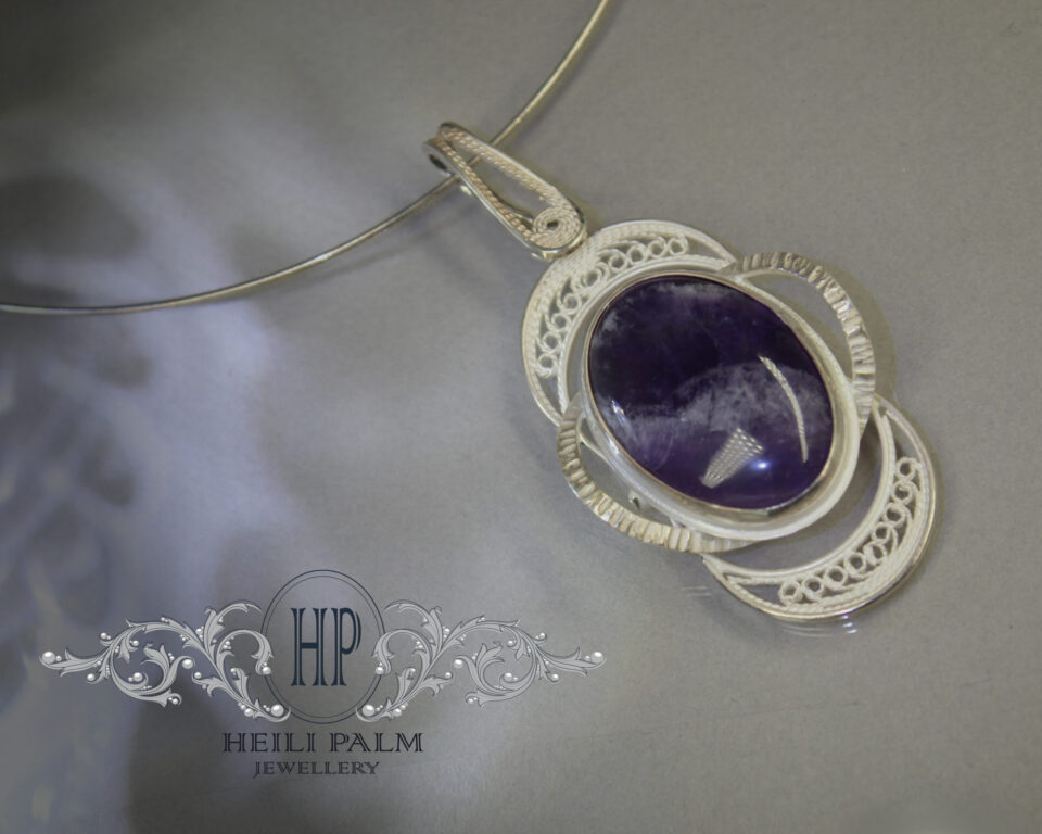 True Self - Filigraan ripats kaelavõruga